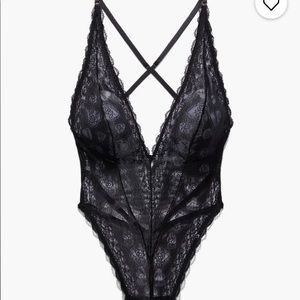 SAVAGE FENTY LINGERIE black lace teddy